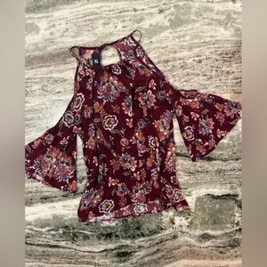 IZ Byer Floral Cold Shoulder Blouse Top Size Women’s Medium